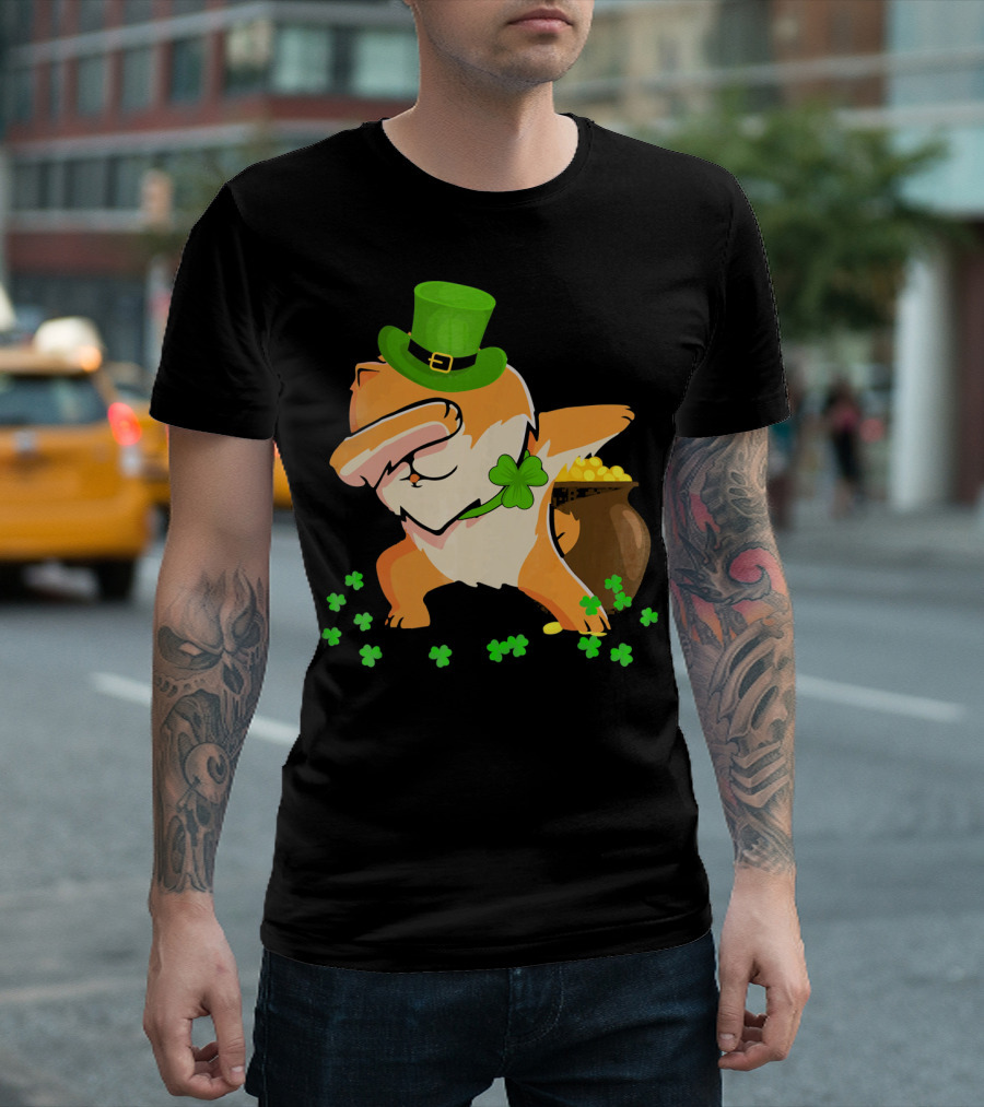 Pomeranian Dabbing St Patricks Day Shamrock Hat Pot of Gold T-Shirt