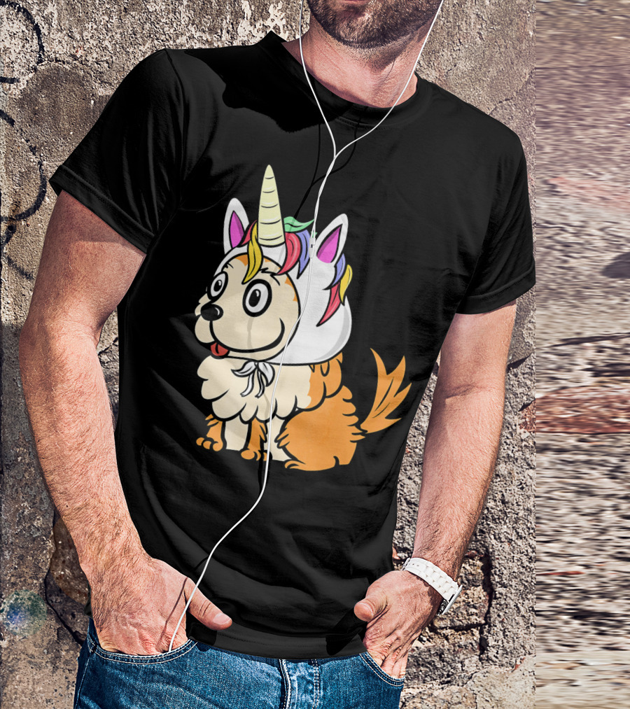 Pomeranian Wearing Colorful Unicorn Hat With Funny Expression T-Shirt