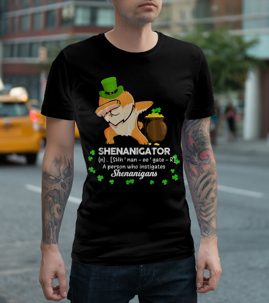 Shenanigator Pomeranian Instigates Shenanigans With Green Hat And Pot Of Gold T-Shirt