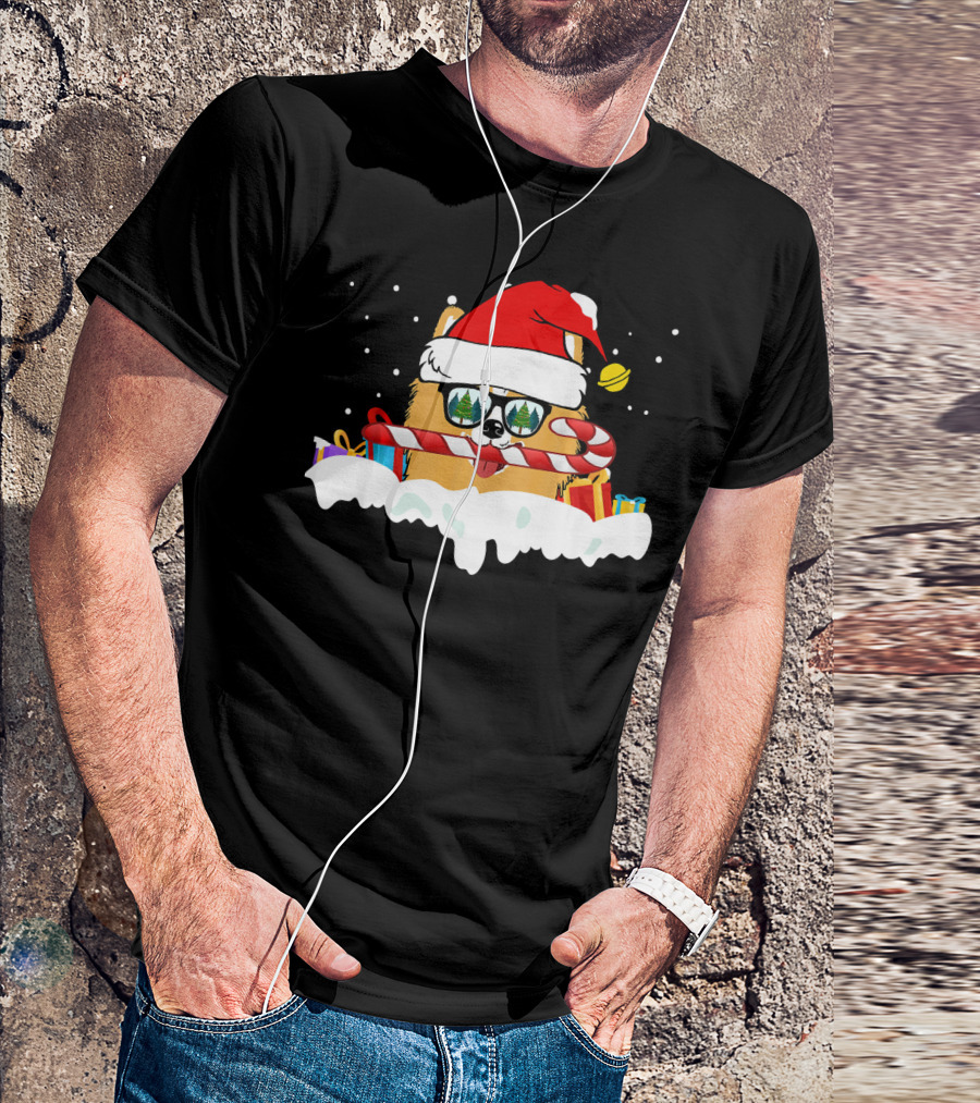 Pomeranian Santa With Candy Cane And Christmas Gifts Snow Scene T-Shirt