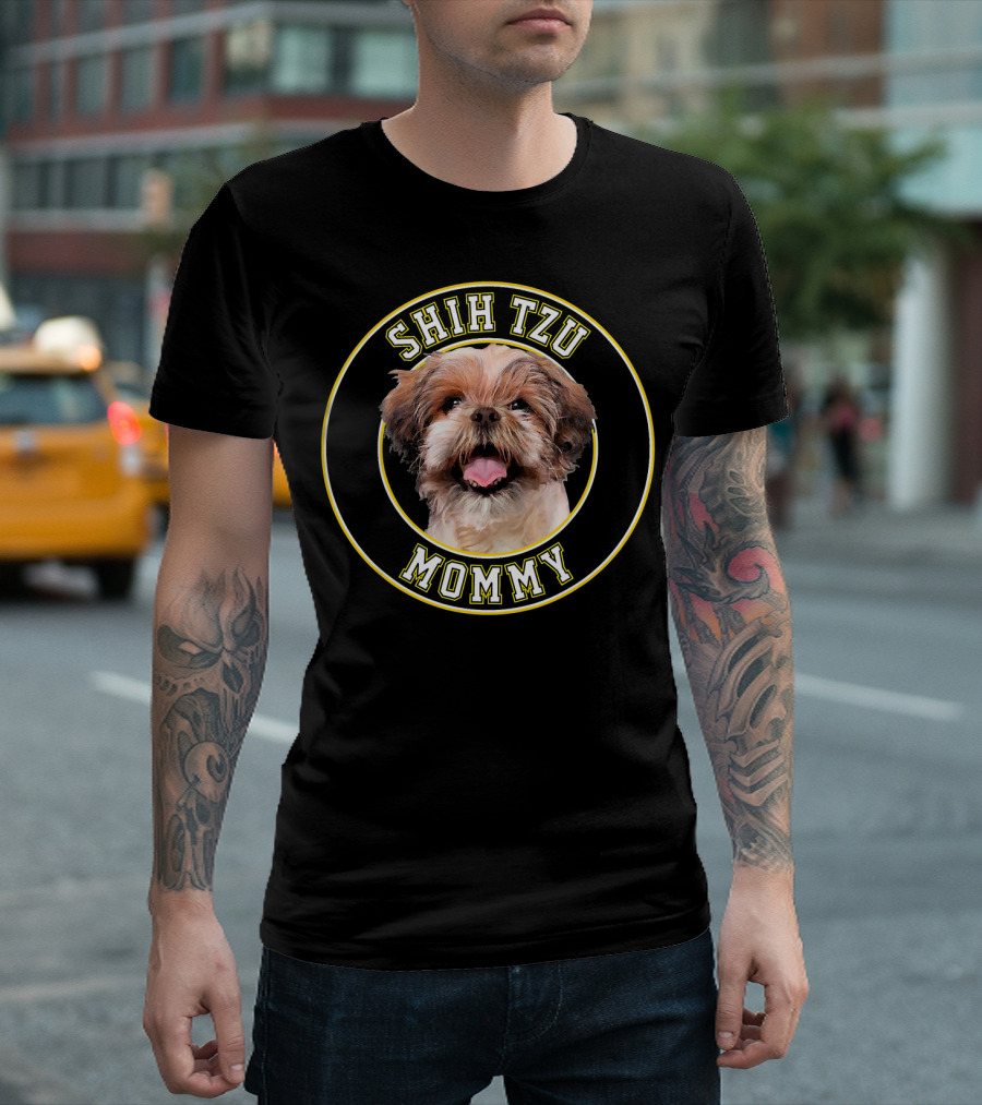 Shih Tzu Mommy Circle With Dog Image T-Shirt