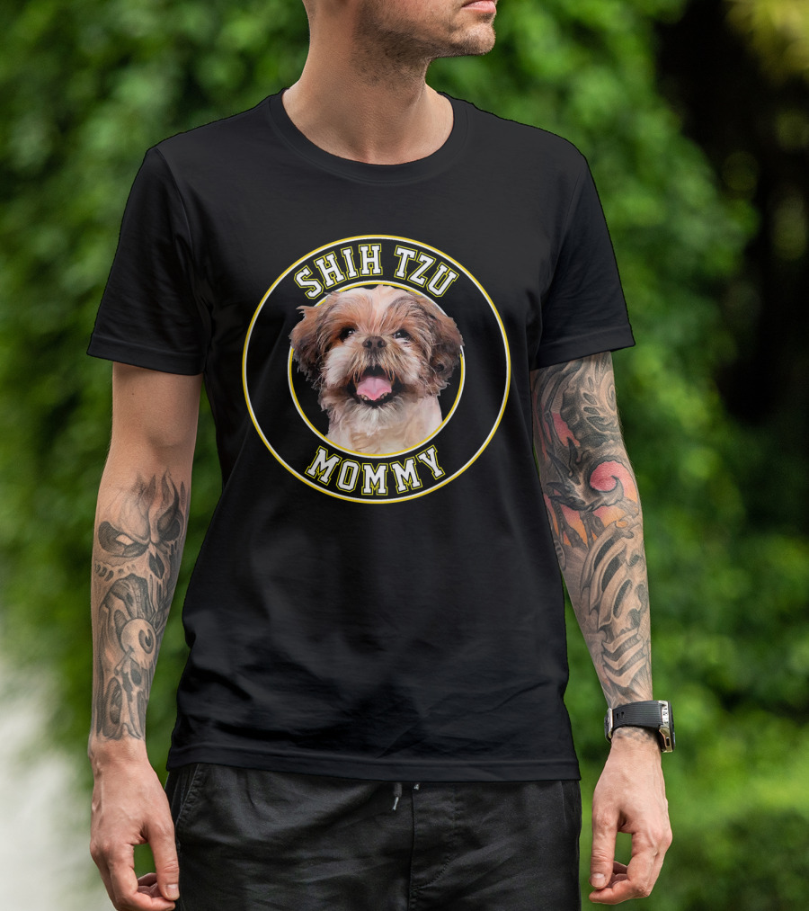 Shih Tzu Mommy Circle With Dog Image T-Shirt