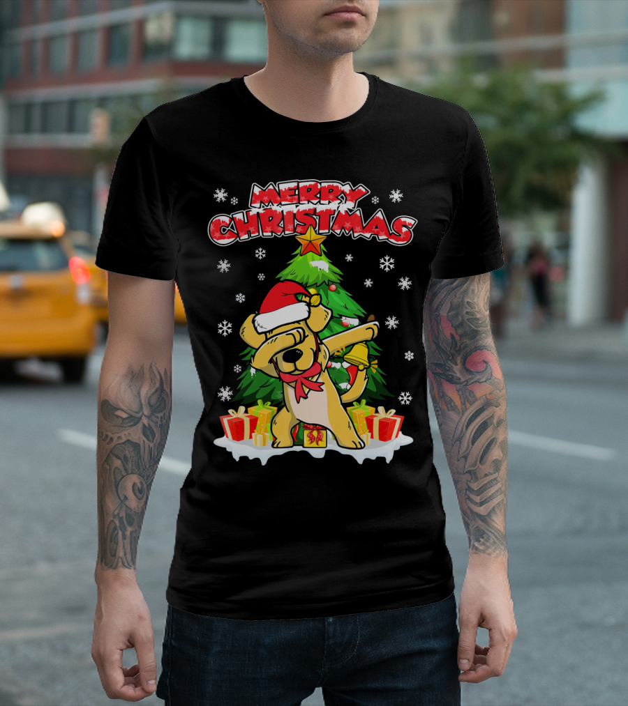 Merry Christmas Funny Dabbing Golden Retriever with Santa Hat and Christmas Tree T-Shirt