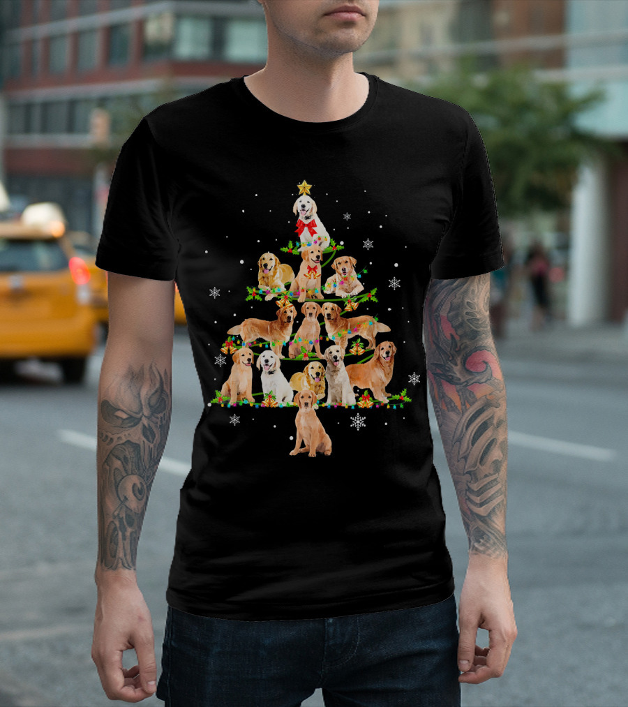 Golden Retriever Christmas Tree With Snowflakes And Holiday Decorations T-Shirt