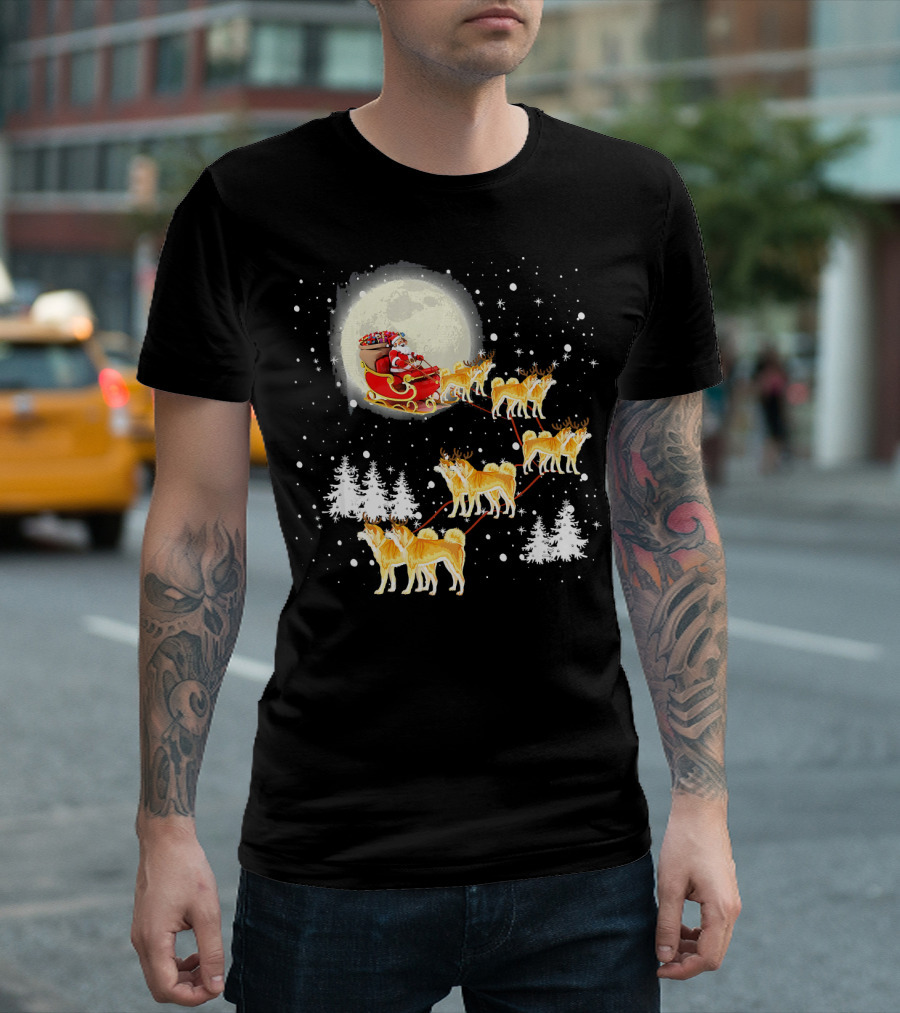 Santa Akita Inu Reindeer Sleigh Christmas Lights Snow Moon T-Shirt