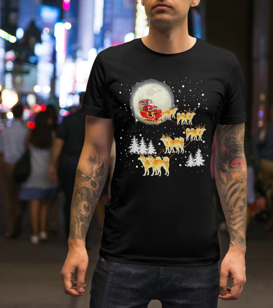 Santa Akita Inu Reindeer Sleigh Christmas Lights Snow Moon T-Shirt
