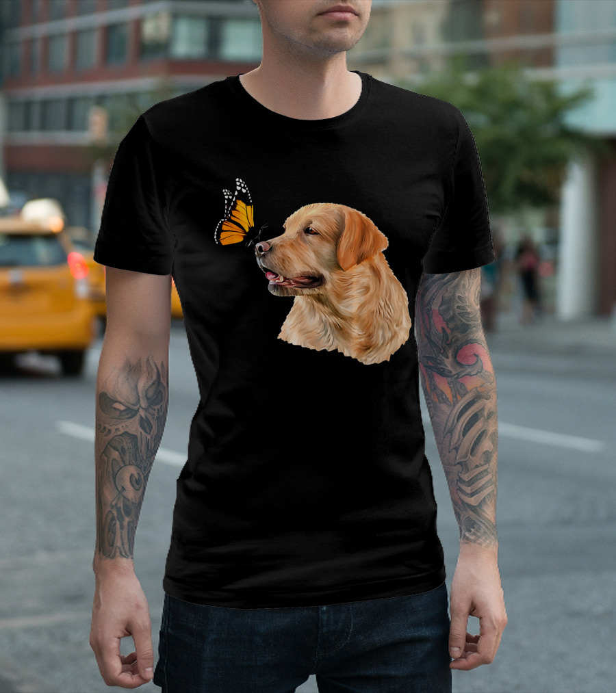 Cute Golden Retriever and Monarch Butterfly Interaction T-Shirt