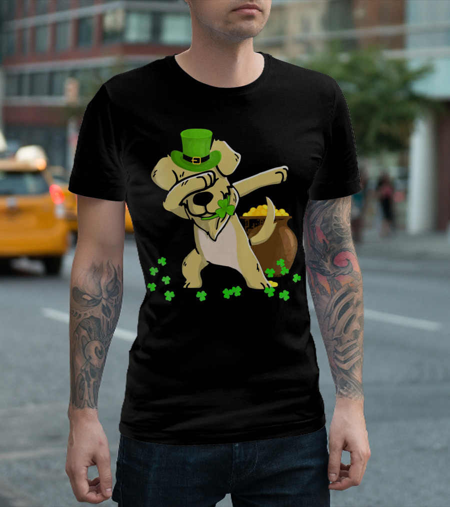 Golden Retriever Dabbing St Patricks Day with Leprechaun Hat and Shamrocks T-Shirt