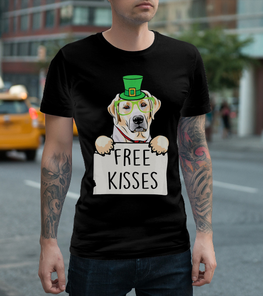Free Kisses Labrador Retriever St. Patrick's Day Hat and Glasses T-Shirt