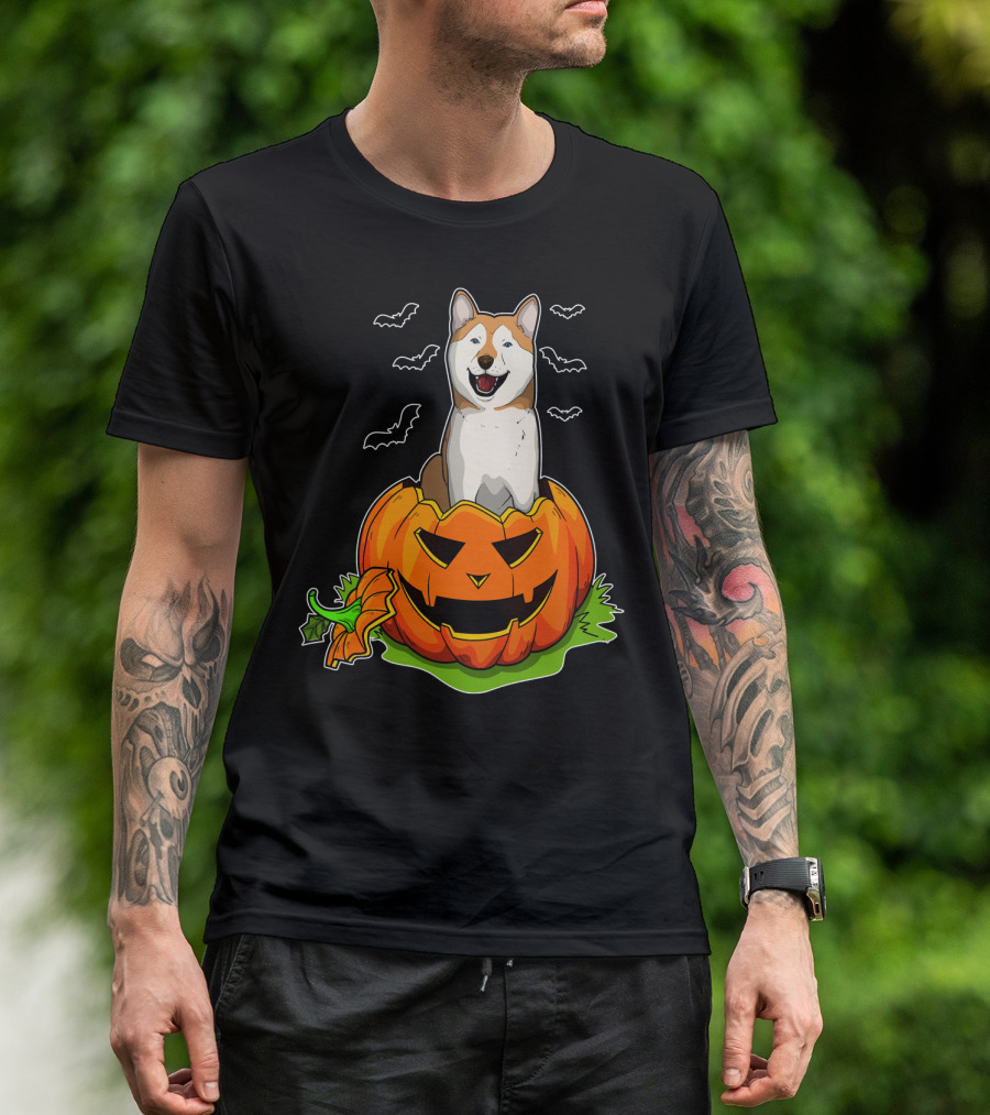 Halloween Akita Dog Lovers Pumpkin Grunge With Bats And Jack-o'-Lantern T-Shirt