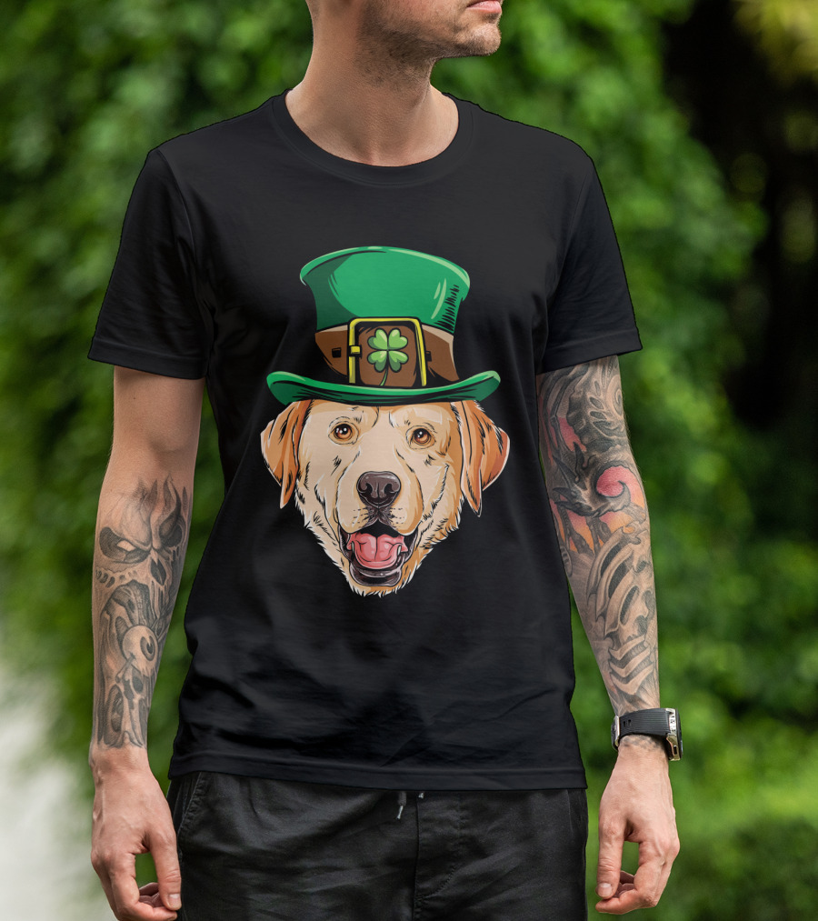 Labrador With Green Leprechaun Hat And Shamrock Buckle T-Shirt