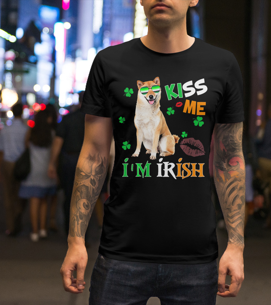Kiss Me I'm Irish Akita With Shamrocks And Sunglasses T-Shirt
