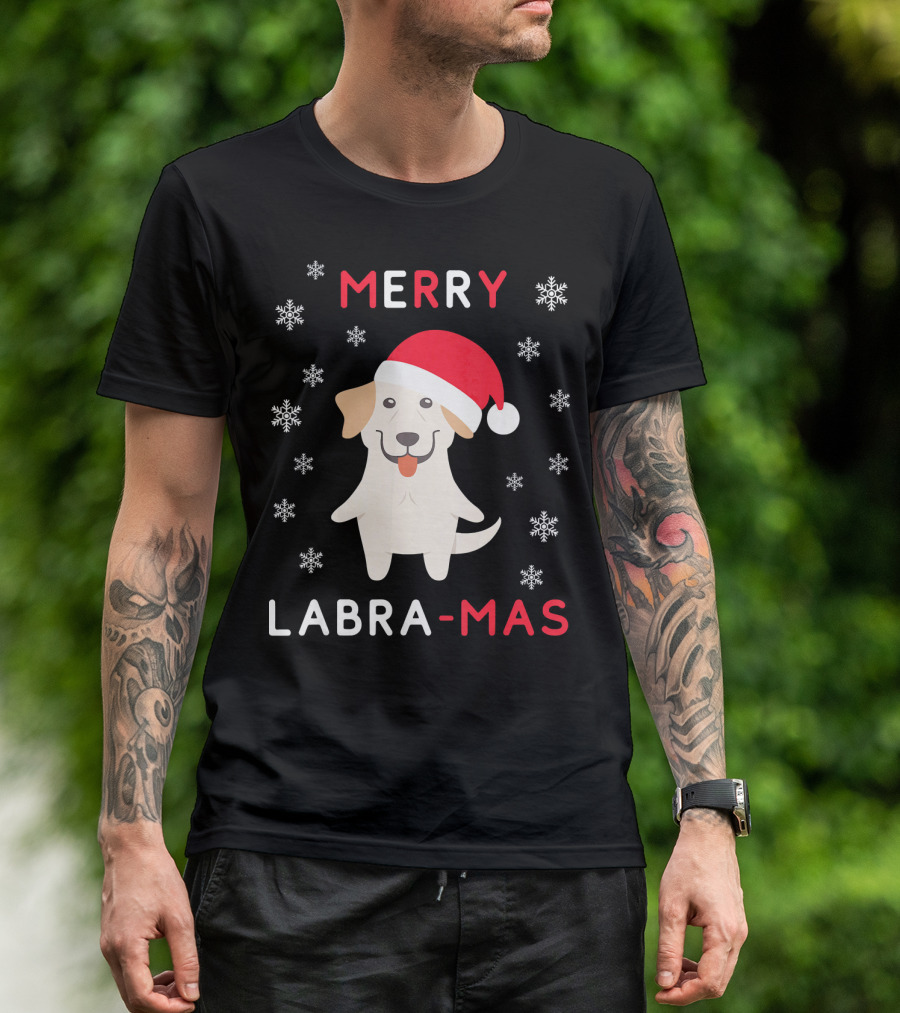 Merry Labra-Mas Funny Christmas Labrad With Santa Hat And Snowflakes T-Shirt