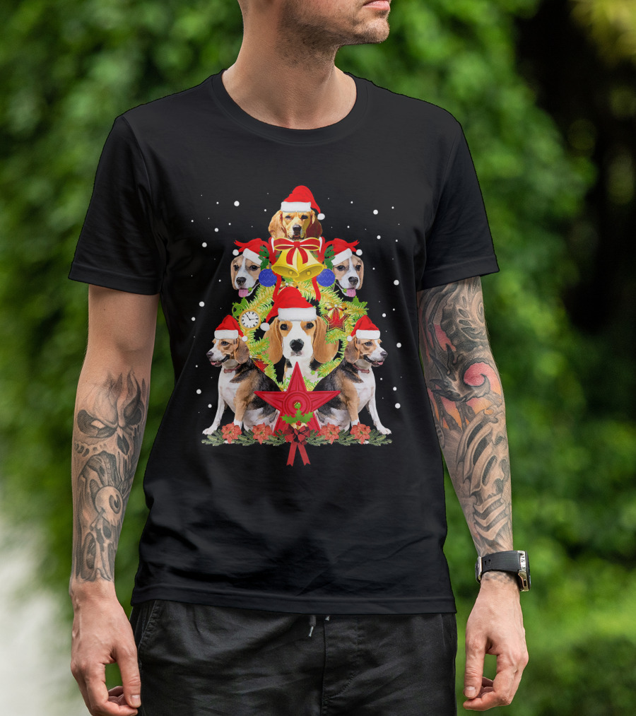 Beagle Santa Hats Christmas Tree With Clock And Flowers T-Shirt