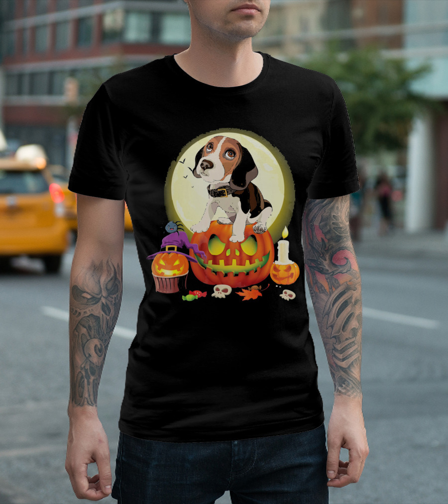 Beagle Halloween Funny Pumpkin with Jack-o'-Lantern and Candy T-Shirt