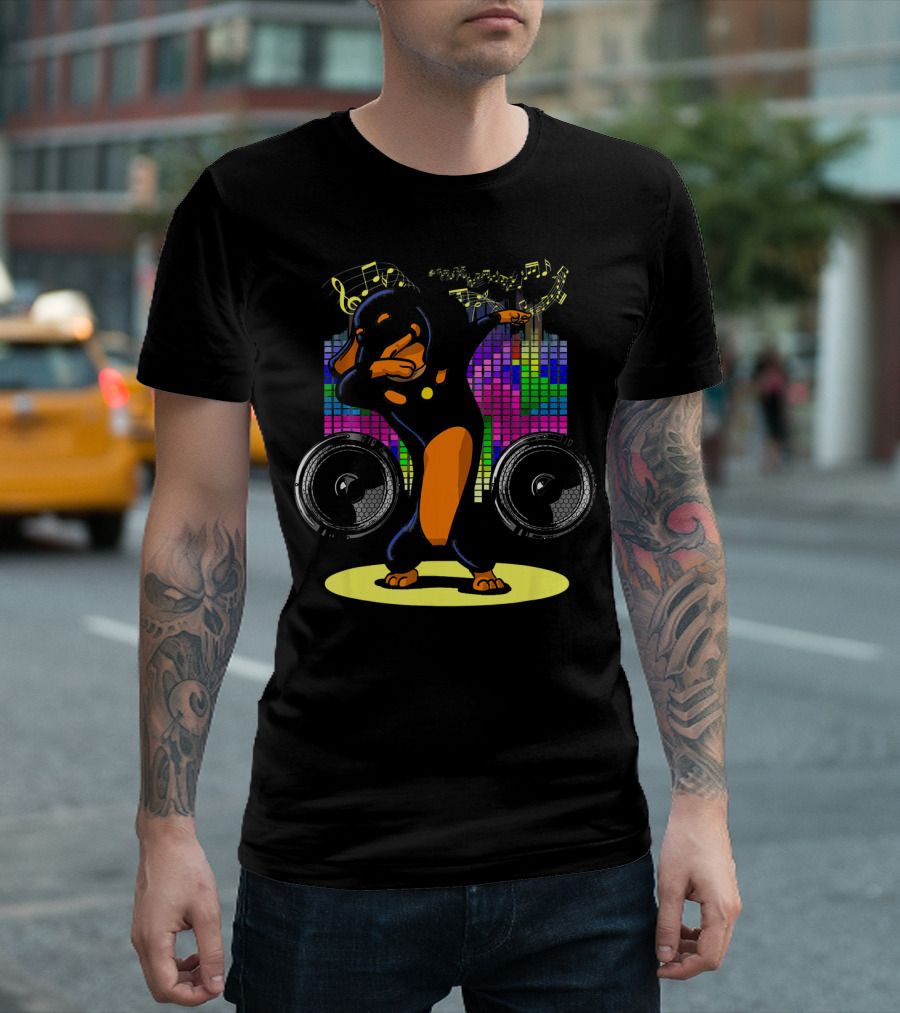 Dabbing Dachshund Funny Music Speaker Dance Notes T-Shirt