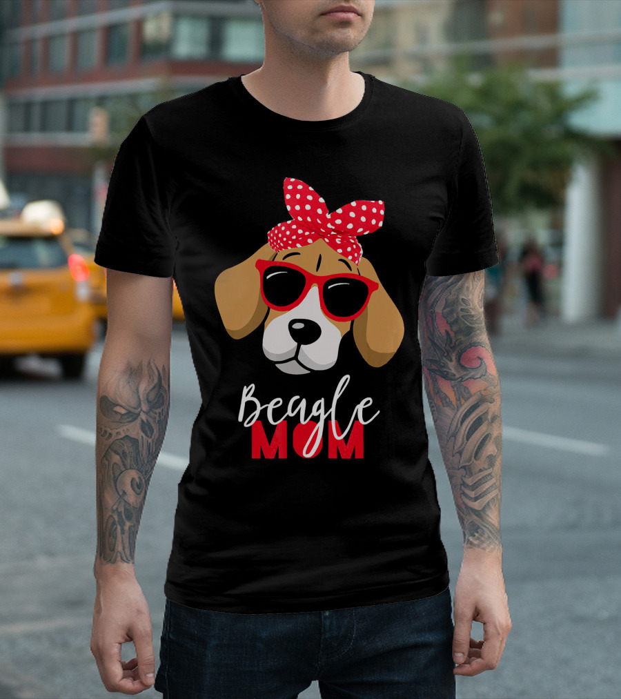 Beagle Mom Funny Dog Lovers Fur Bandana Glasses T-Shirt