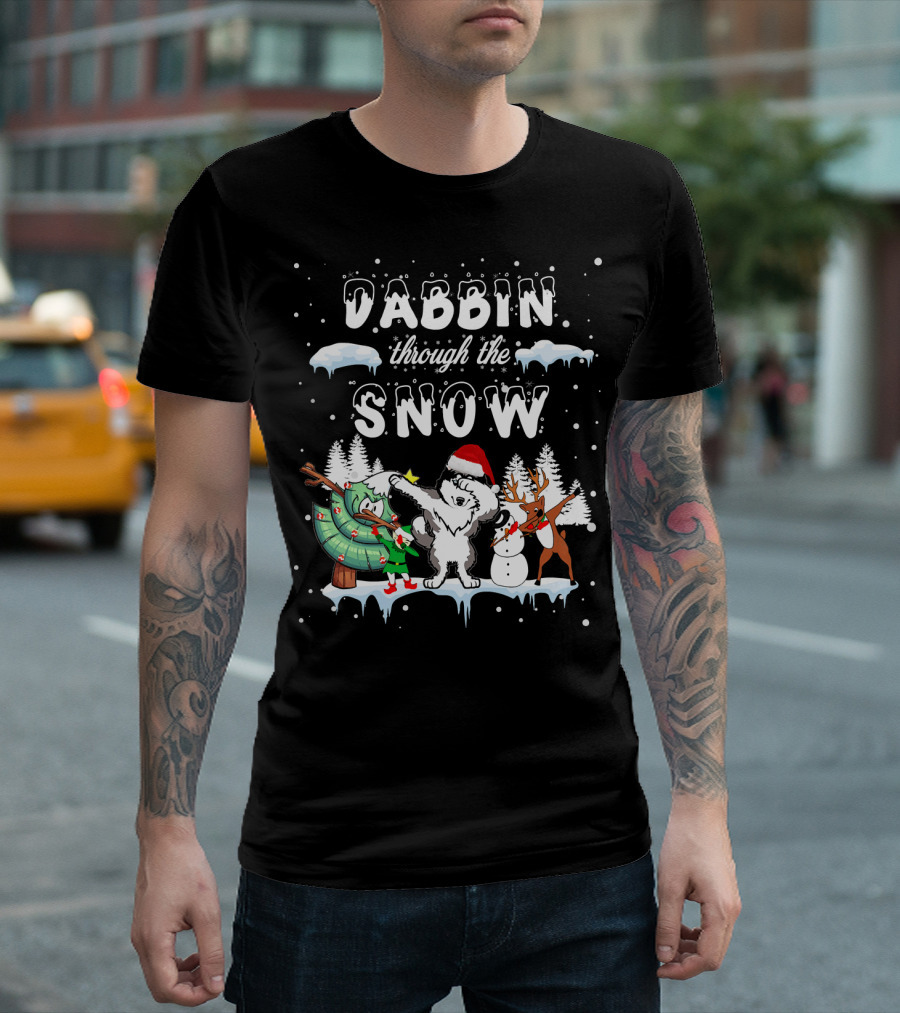 Dabbin Through The Snow Husky Dog Santa Hat Dab Festive Christmas Scene T-Shirt