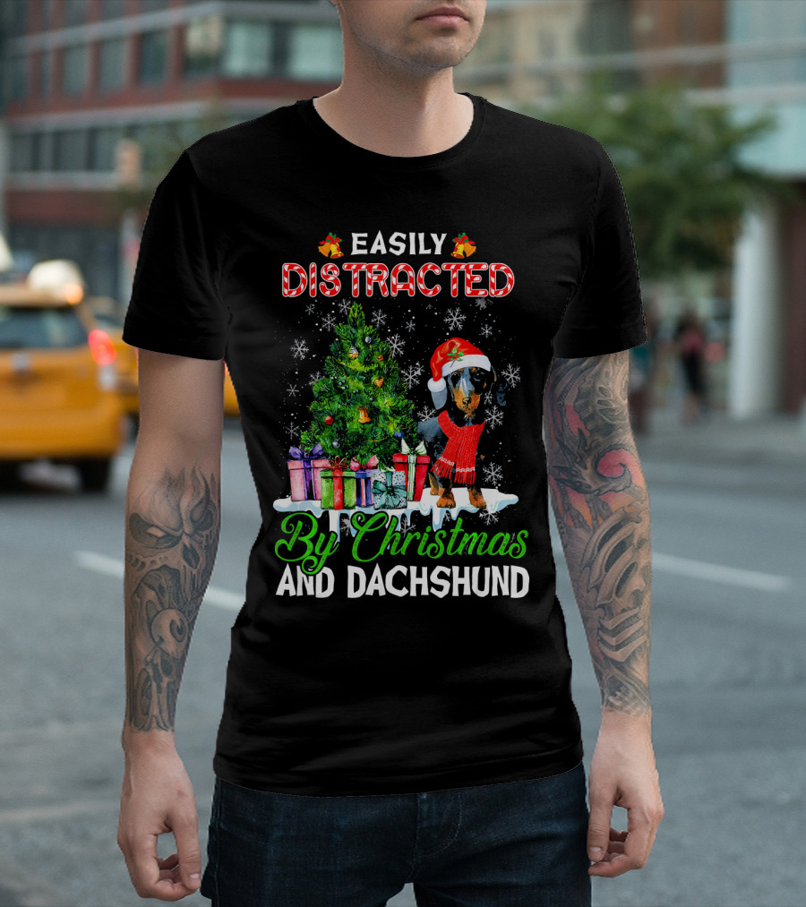 Easily Distracted By Christmas And Dachshund Christmas Tree Snowflakes T-Shirt