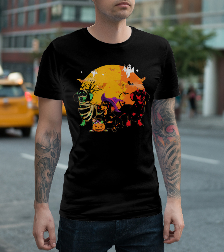 Funny Dachshund Halloween Mummy Witch Ghost Pumpkin Moon Scene T-Shirt