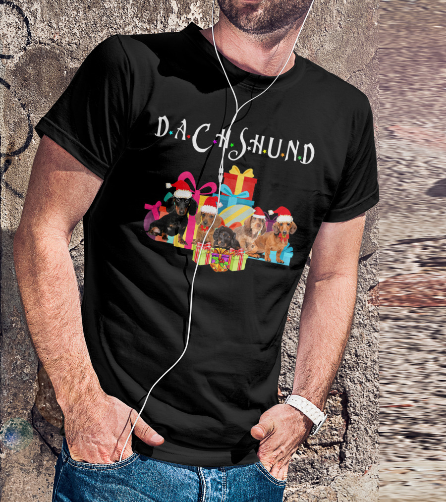 Dachshund Christmas Santa Hat With Presents And Gifts T-Shirt
