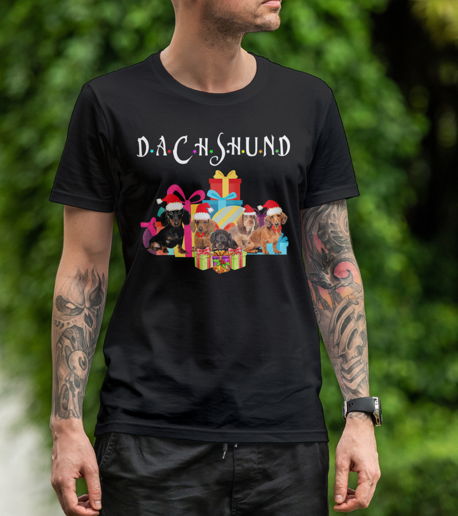 Dachshund Christmas Santa Hat With Presents And Gifts T-Shirt