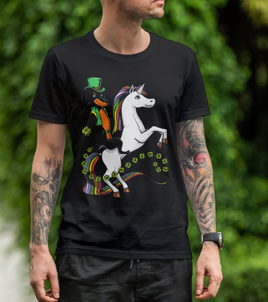 Dachshund Wiener Dog In Leprechaun Outfit Riding Rainbow Unicorn With Shamrocks T-Shirt