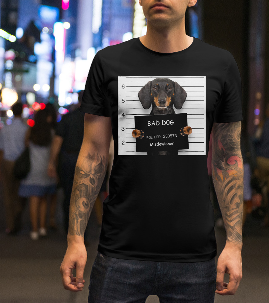 Bad Dog Misdeweiner Funny Dachshund Mugshot POL. DEP: 230573 T-Shirt
