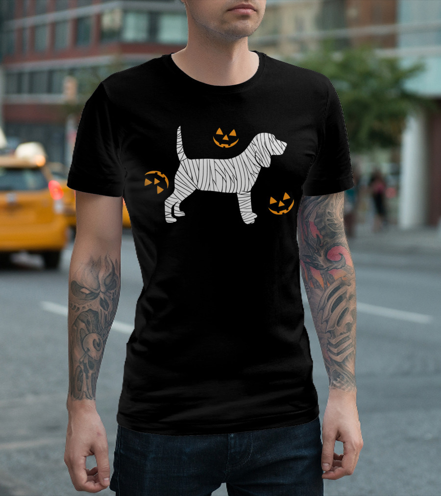 Halloween Beagle Mummy with Jack-O'-Lanterns T-Shirt