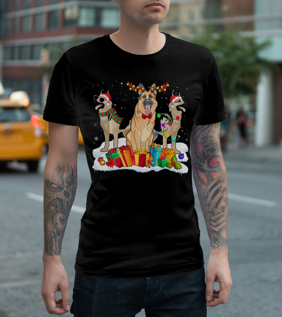 German Shepherds Christmas Santa Hat Reindeer Antlers Snow Presents Lights T-Shirt