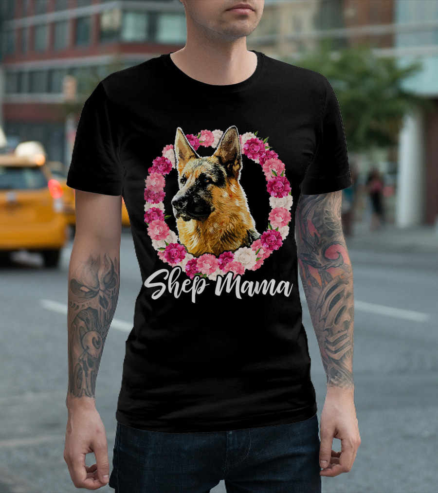 Shep Mama Floral German Shepherd Mama Roses Wreath T-Shirt