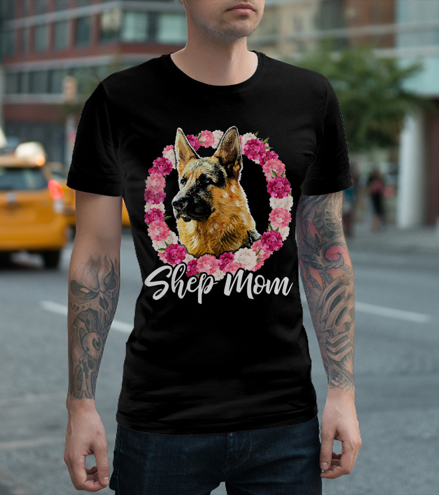 Shep Mom Floral German Shepherd Flower Circle T-Shirt