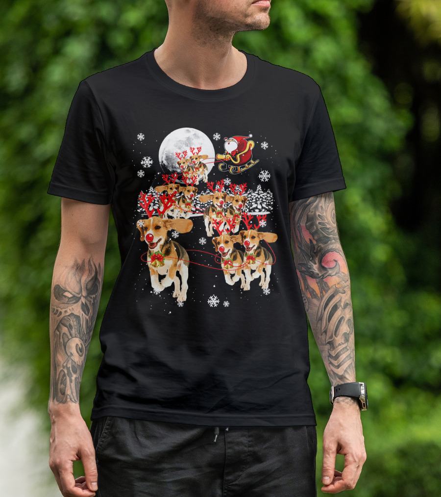 Santa Beagle Dog Sled Santa's Sleigh Beagles Reindeer Moon Snowflakes T-Shirt