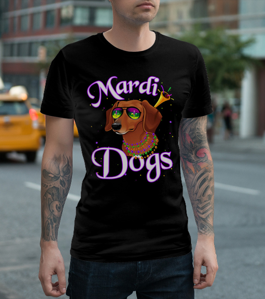 Mardi Dogs Dachshund Beads Bling Party Fun T-Shirt