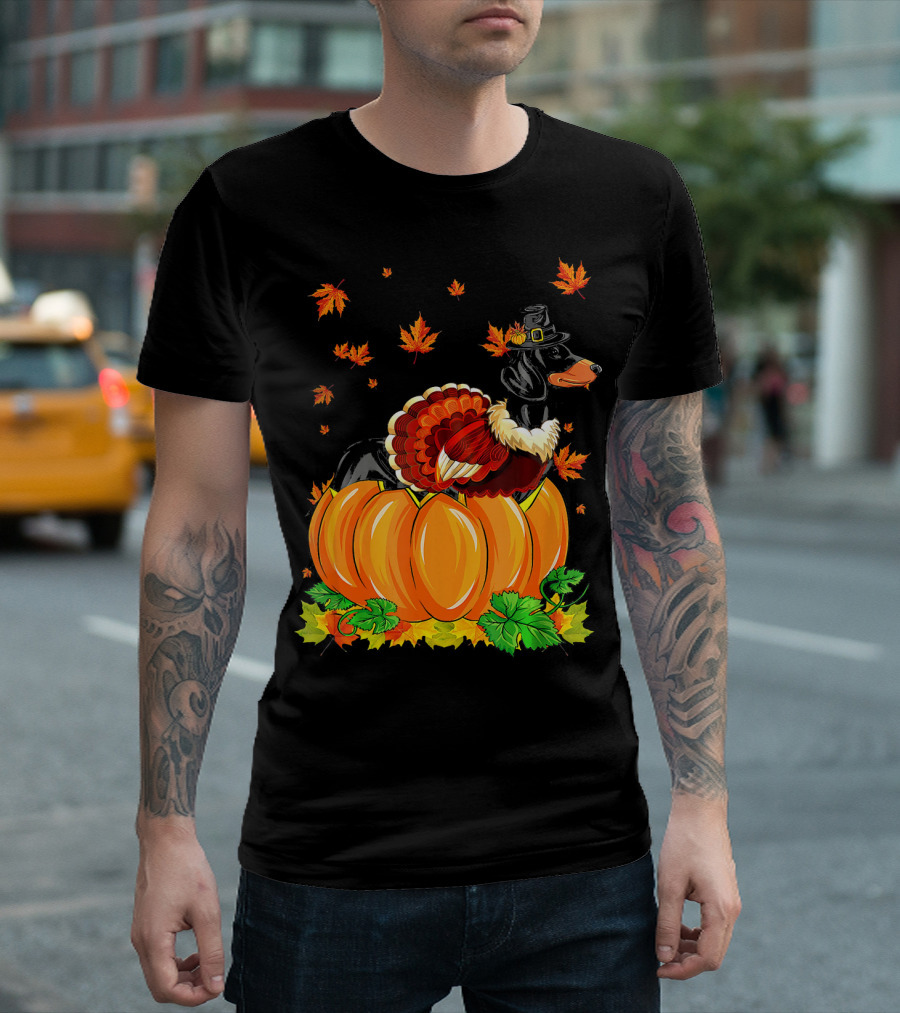 Thanksgiving Dachshund Dog With Turkey Hat And Pumpkins T-Shirt