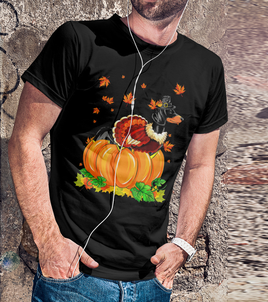 Thanksgiving Dachshund Dog With Turkey Hat And Pumpkins T-Shirt