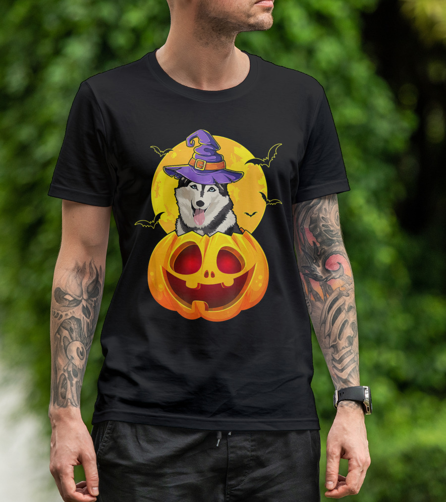 Siberian Husky In Witch Hat Inside Jack O Lantern With Full Moon And Bats T-Shirt