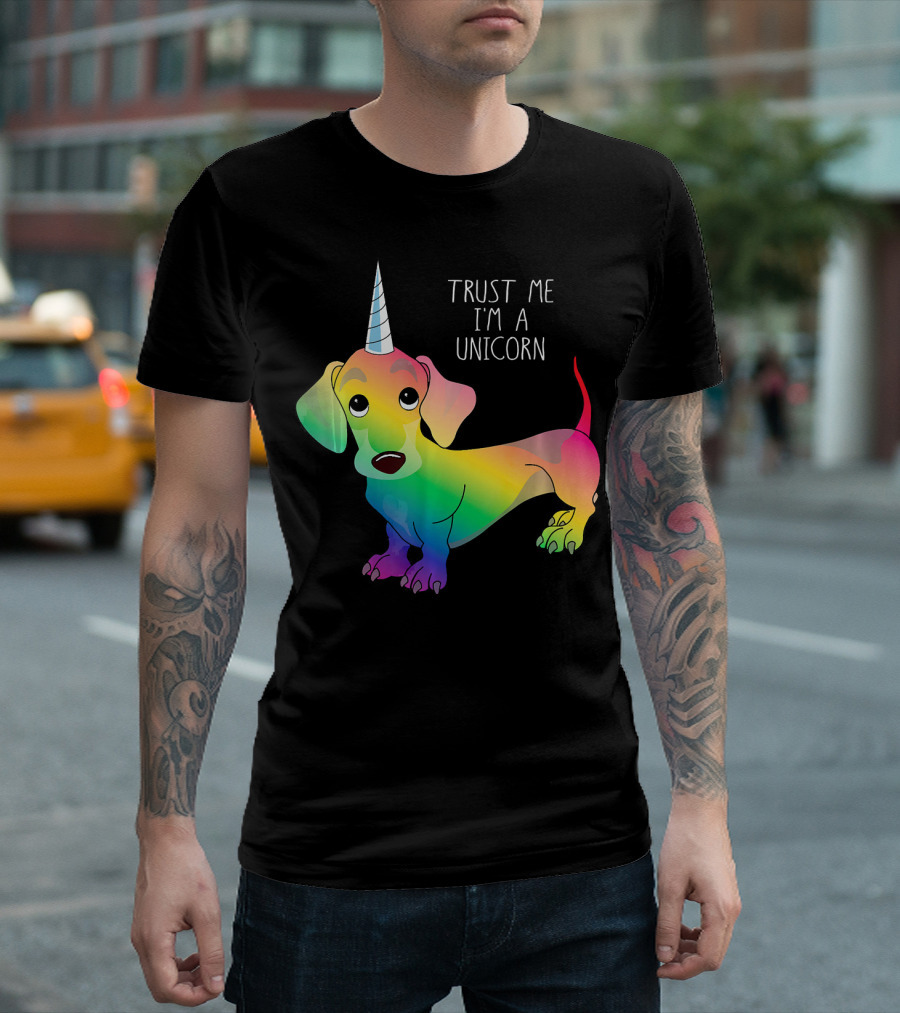 TRUST ME I'M A UNICORN WEINER DOG WEINERCORN Funny Dachshund T-Shirt