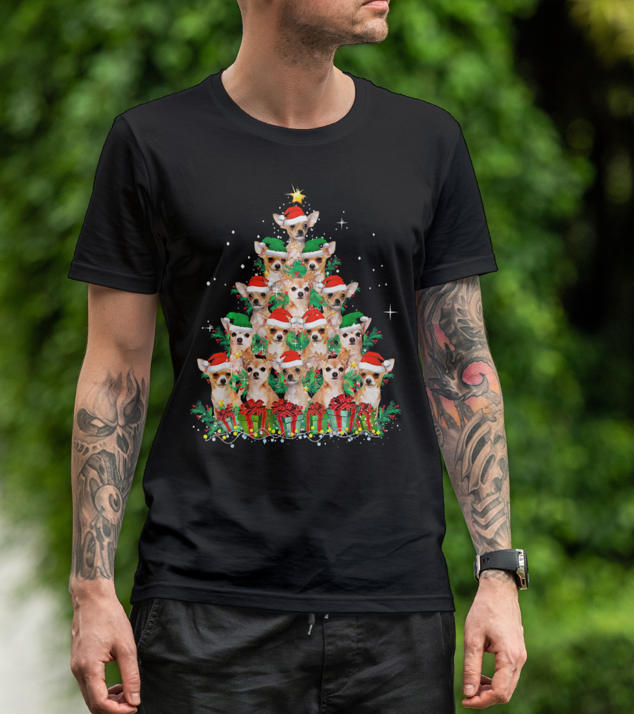 Cute Chihuahua Christmas Tree With Santa Hats And Presents T-Shirt