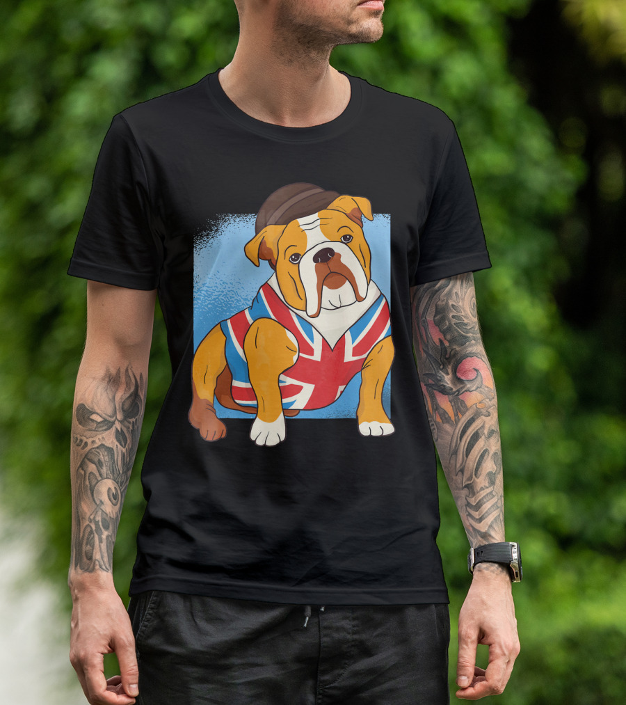 English British Bulldog Wearing Union Jack And Bowler Hat For Funny Dog Owners T-Shirt