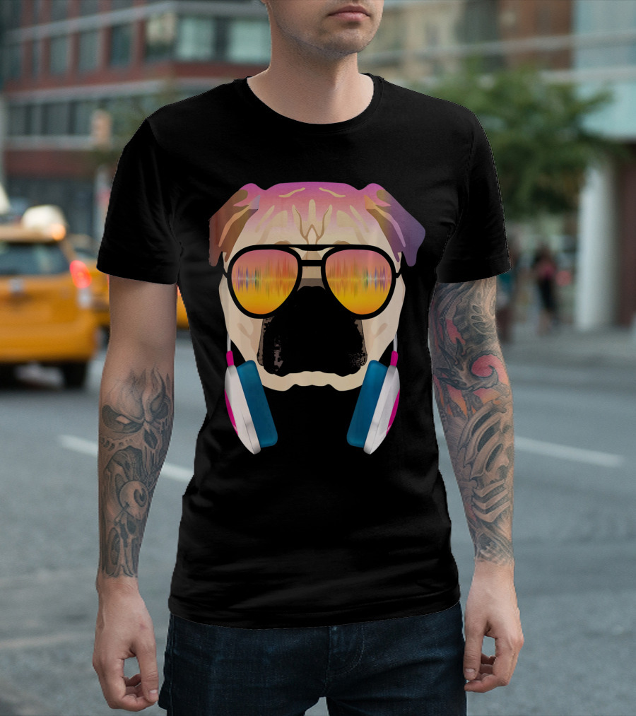 Cool DJ Pug With Headphones And Sunglasses For Music Lover Dog T-Shirt