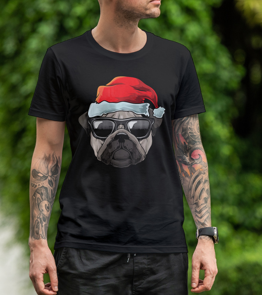 Pug Lover Santa Hat Sunglasses Cool Dog Christmas T-Shirt