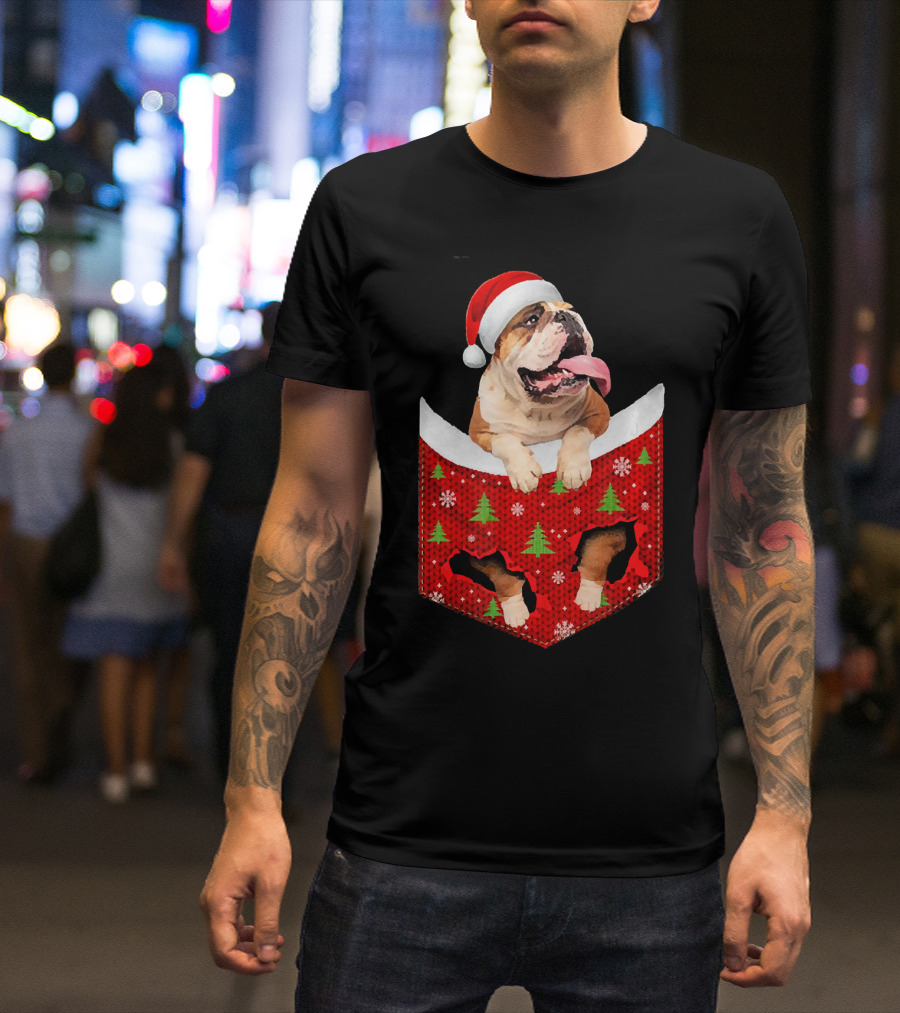 English Bulldog Xmas Pocket Funny Santa Hat Christmas Trees Snowflakes T-Shirt