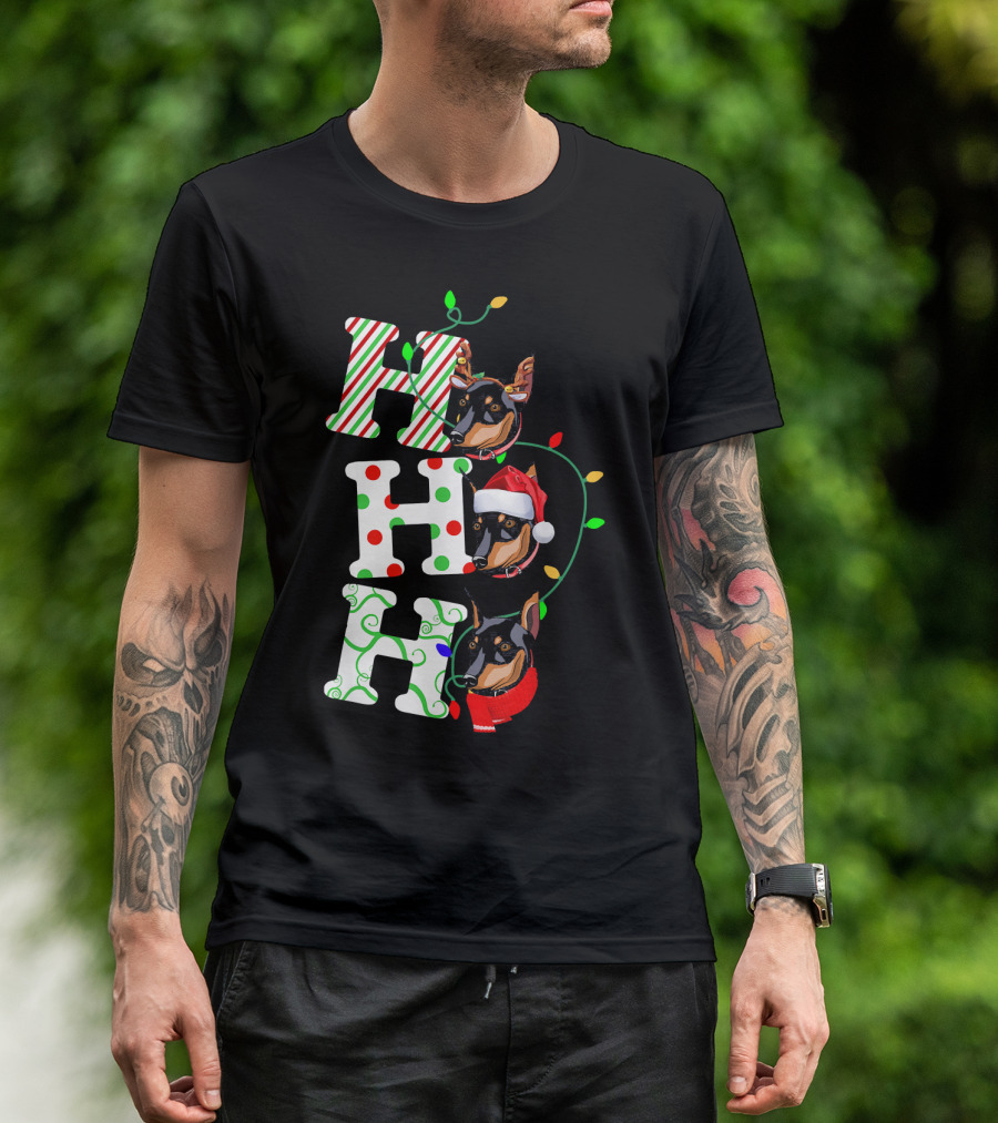Miniature Pinscher Ho Ho Ho Christmas Santa Hat Festive Lights T-Shirt