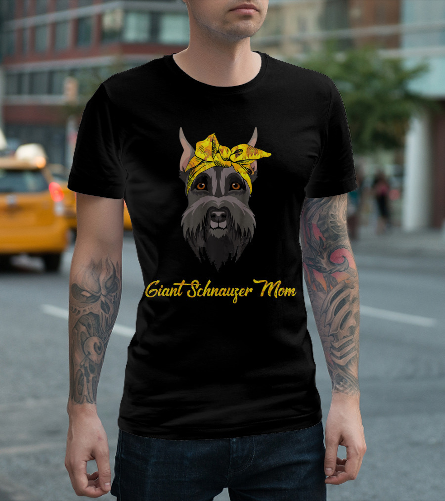 Sunflower Bandana Giant Schnauzer Mom T-Shirt