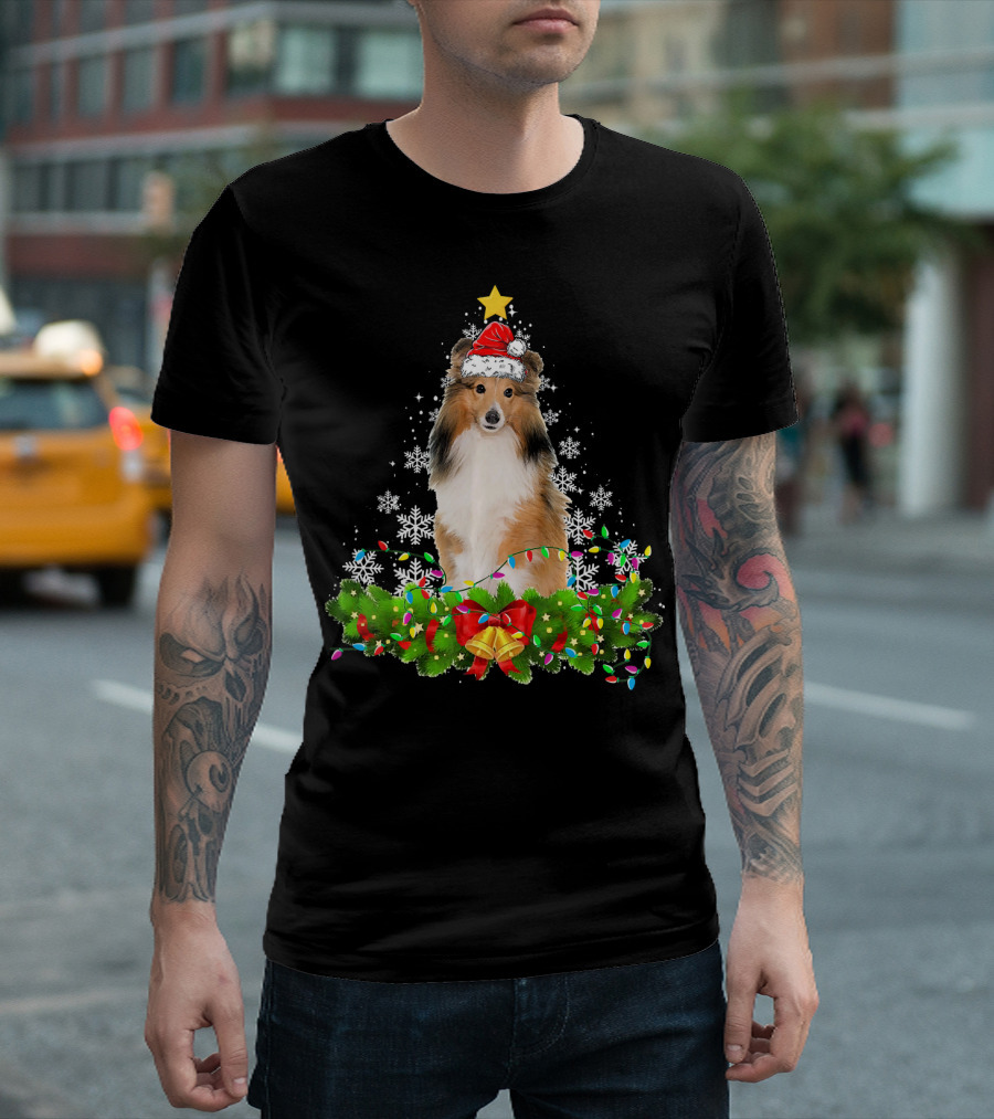 Christmas Lights Shetland Sheepdog Santa Hat Snowflakes Garland T-Shirt
