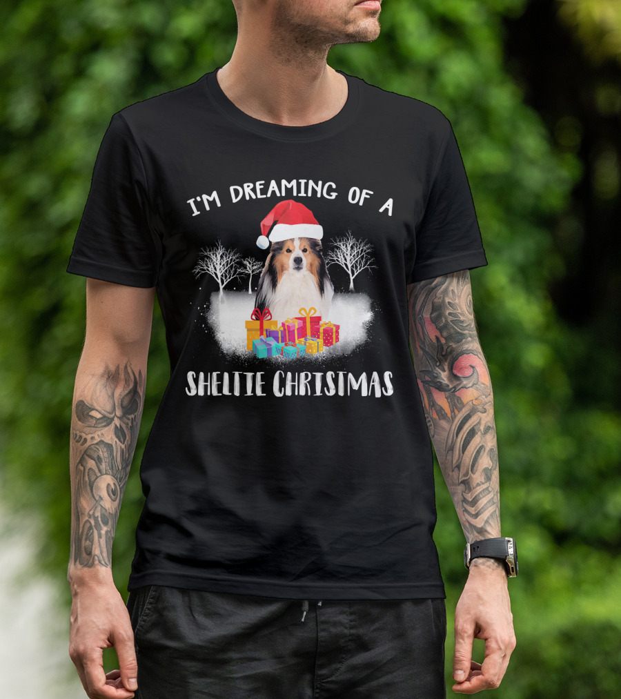 I'm Dreaming Of A Sheltie Christmas With Santa Hat And Gifts T-Shirt