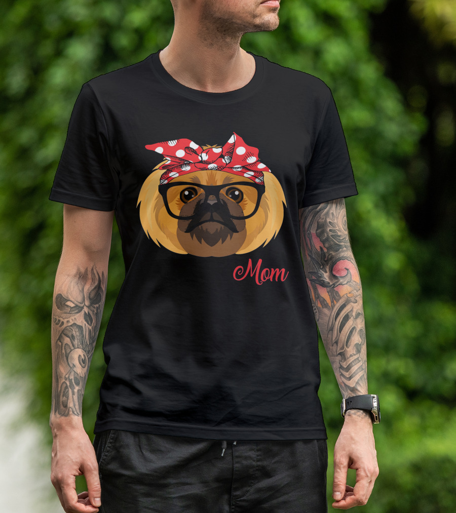 Funny Pekingese Mom Glasses Bandana T-Shirt