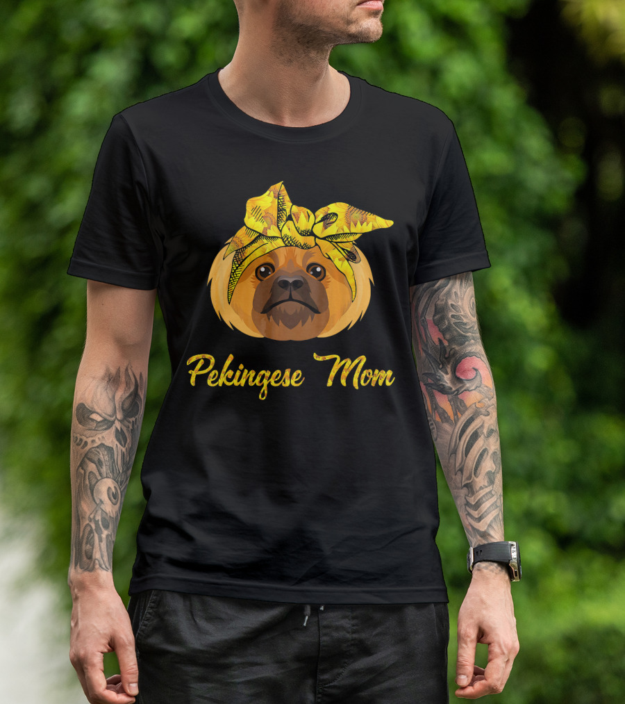 Pekingese Mom Sunflower Bandana T-Shirt