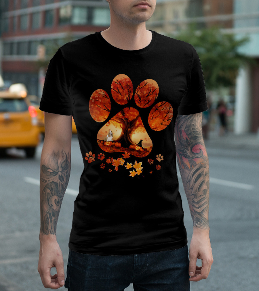 Basset Hound Autumn Paw Print With Yellow Leaves And Pumpkins T-Shirt